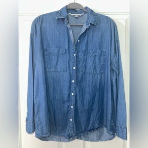 Blue Denim Old Navy Boyfriend Button Down - Size L